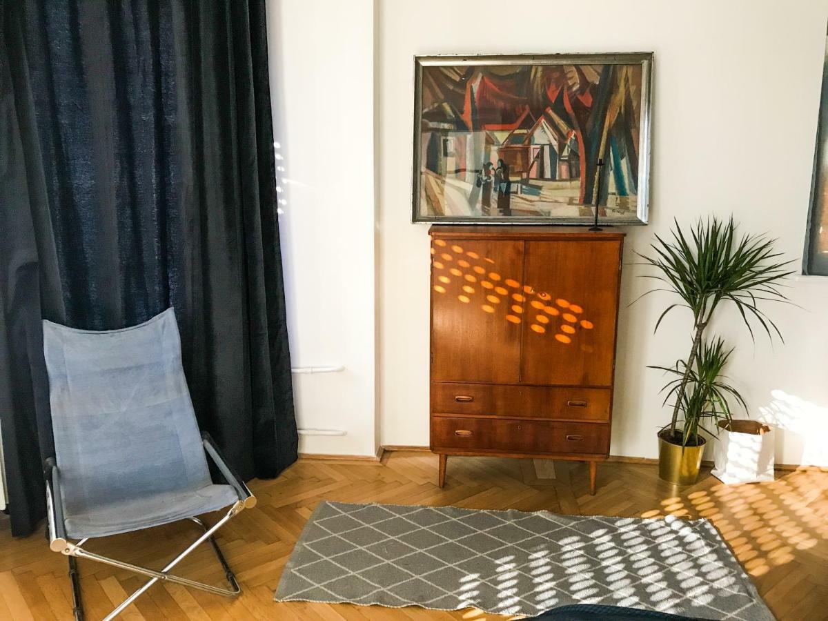 Spacious Bauhaus Icon Flat With Fitness Room In Central Buda, Close To The River And Margaret Island Budapeste Exterior foto
