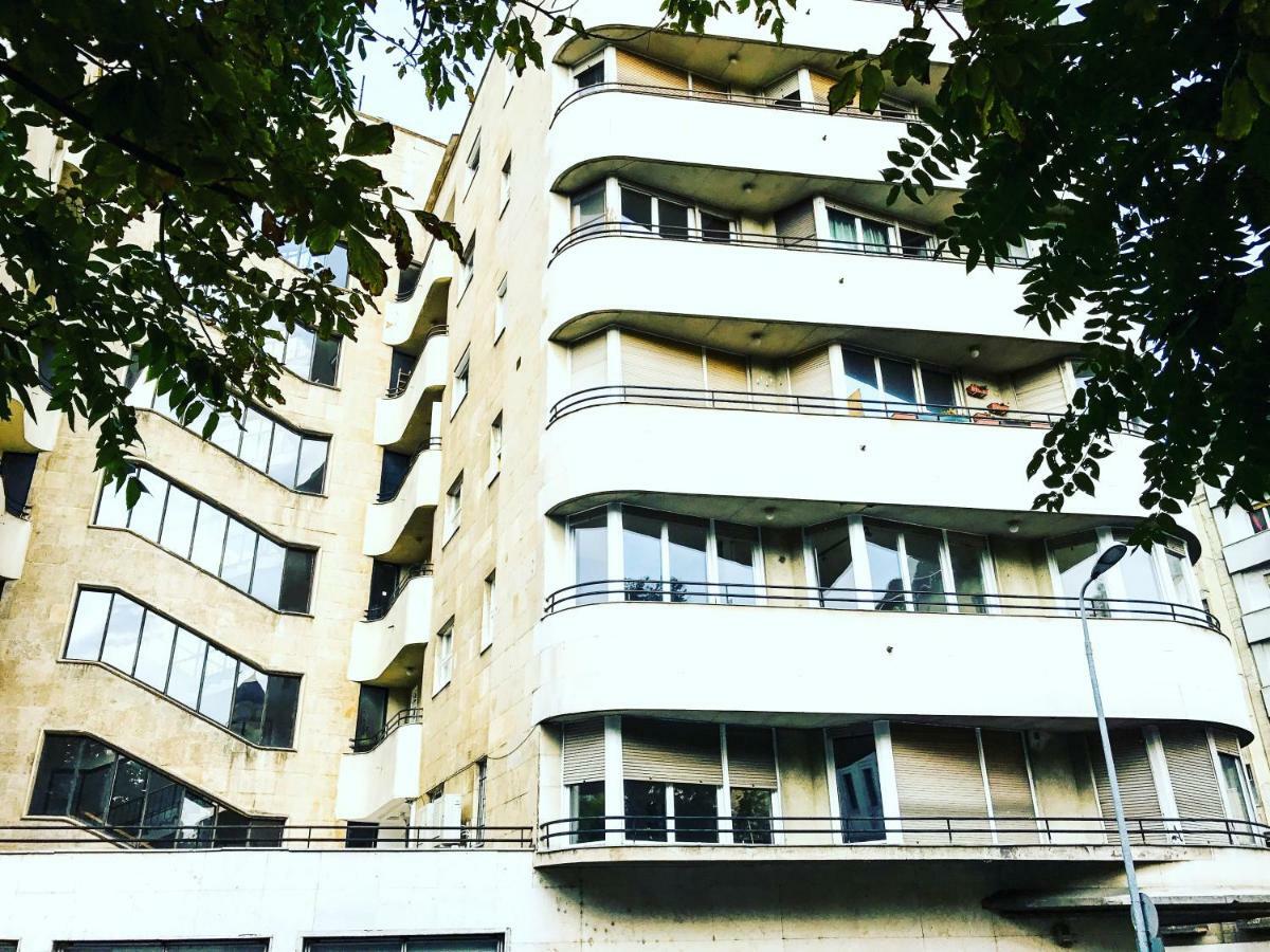 Spacious Bauhaus Icon Flat With Fitness Room In Central Buda, Close To The River And Margaret Island Budapeste Exterior foto