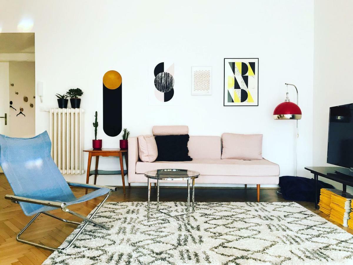 Spacious Bauhaus Icon Flat With Fitness Room In Central Buda, Close To The River And Margaret Island Budapeste Exterior foto