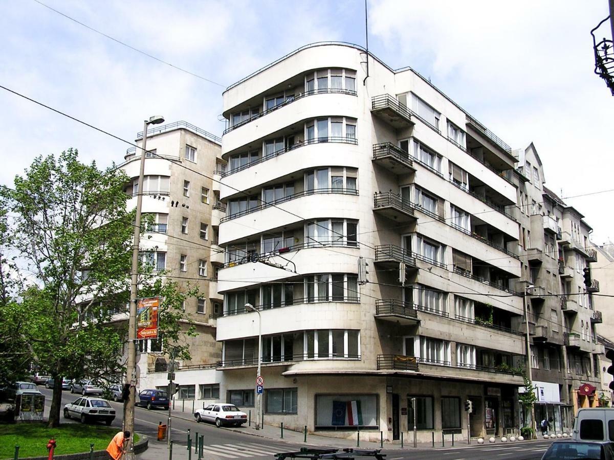 Spacious Bauhaus Icon Flat With Fitness Room In Central Buda, Close To The River And Margaret Island Budapeste Exterior foto